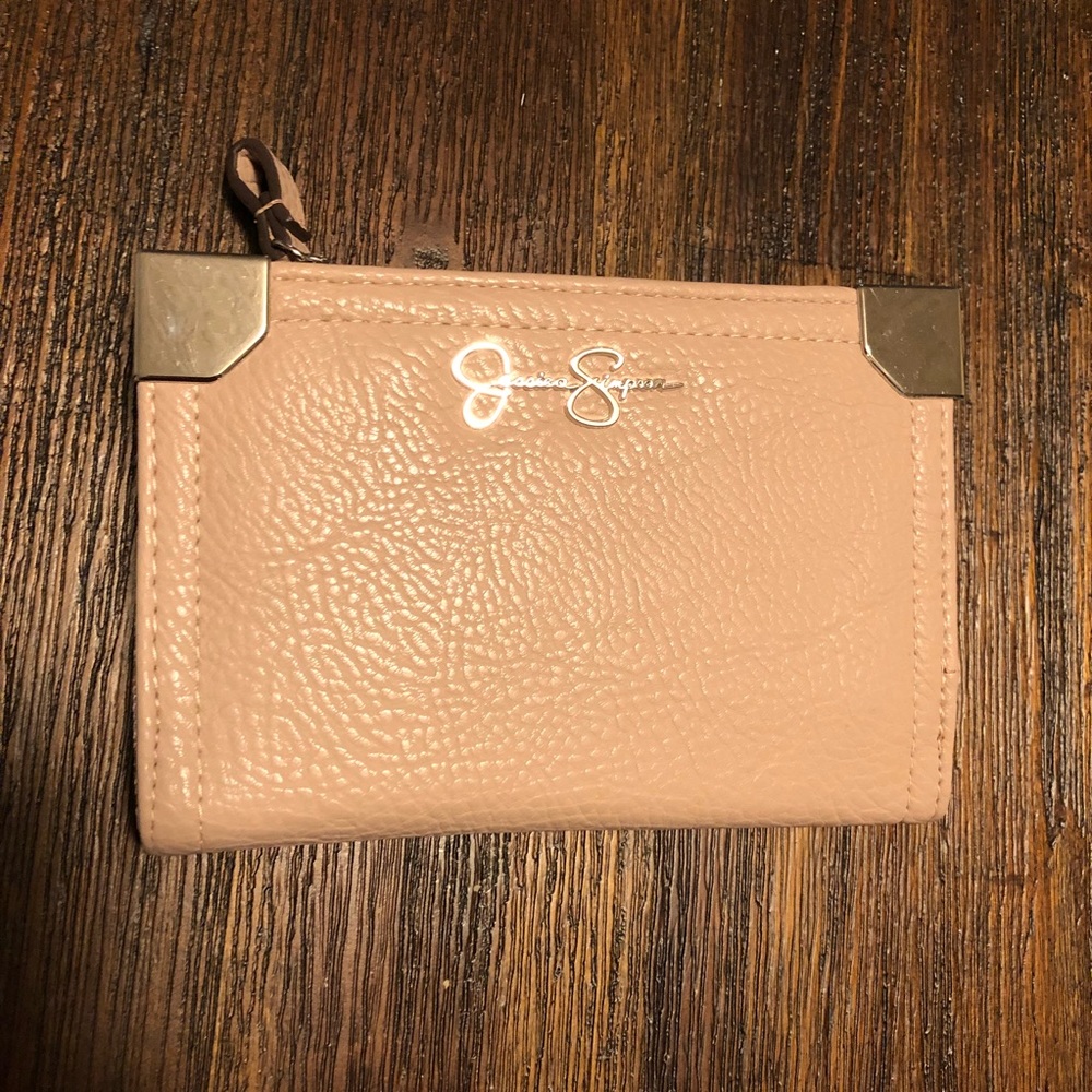 Jessica Simpson wallet